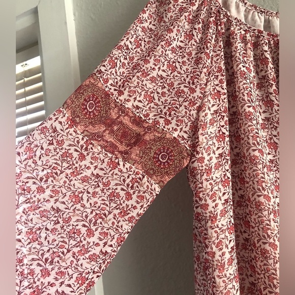 Max Studio Boho Long Sleeve Floral Blouse size Small - Picture 2 of 4